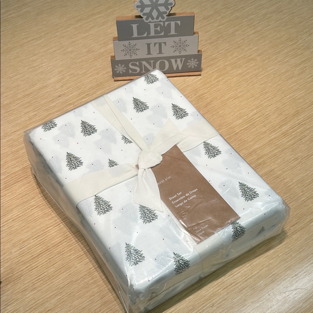NEW West Elm Tannenbaum Tree Sheet Set